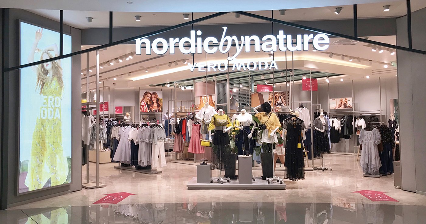 綾致時裝對門店進行數字化，重構了“人貨場“對概念